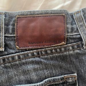 Black Bannana Republic loose fit jeans. 38 x 36. Used.